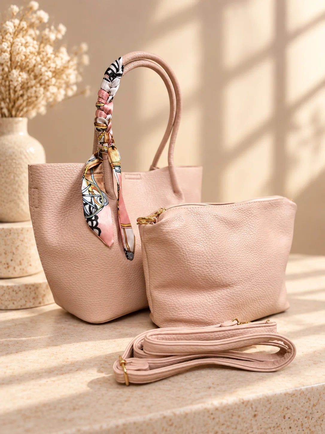 Conjunto Blush com bolsa, necessaire e alça de ombro em rosa nude